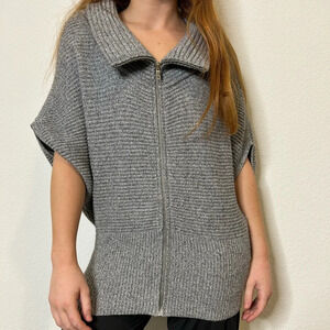 Cynthia Steffe Grey silver metallic front zipper sweater size XS.